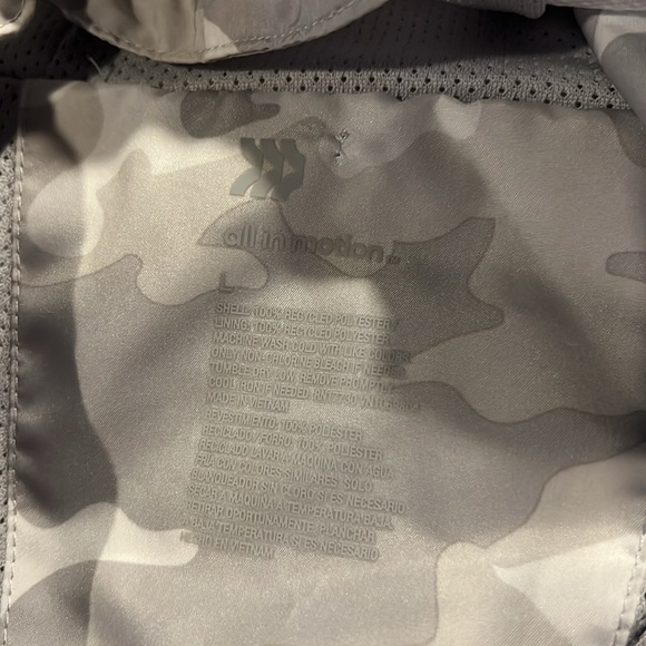 All in Motion Windbreaker - Picture 5 of 5